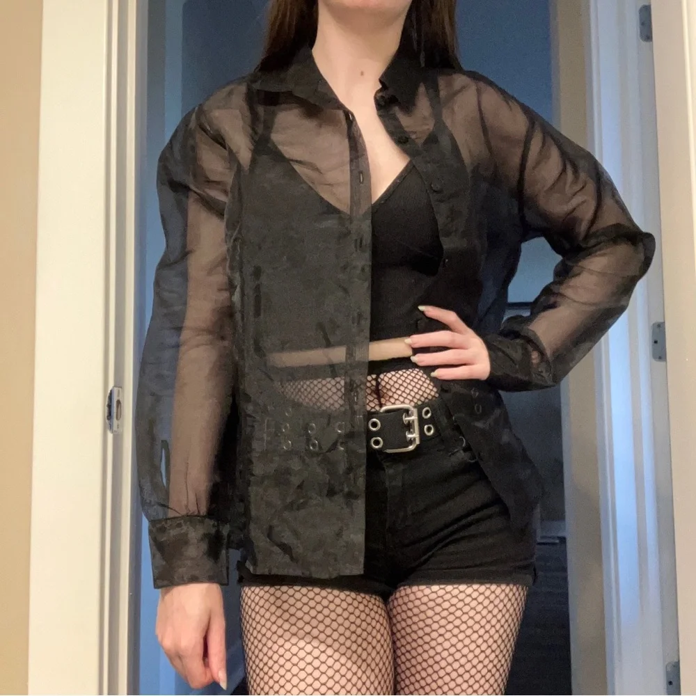 NEW BEAUTIFUL RARE GOTH BLACK MESH BUTTON UP TOP - Picture 11 of 16